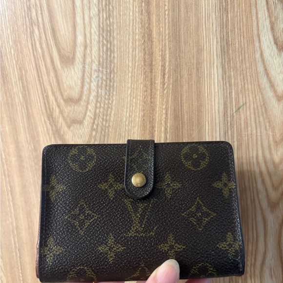 Auth Louis Vuitton monogram Kisslock wallet - Picture 3 of 14
